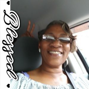 Meet your Posher, Deborah